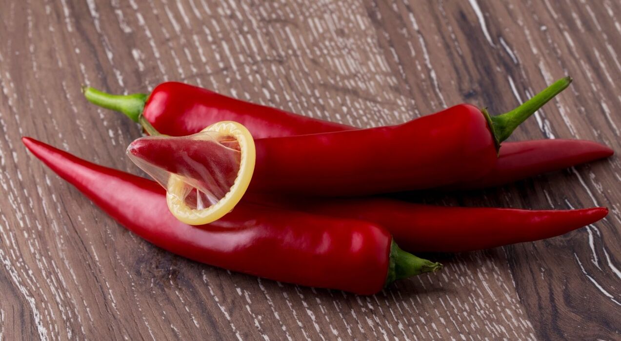 Chilli paprička zvyšuje hladinu testosteronu v mužském těle a zlepšuje potenci